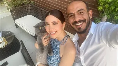 زوج نسرين طافش يبادلها حذف صورهما ويلغي متابعتها عبر إنستجرام