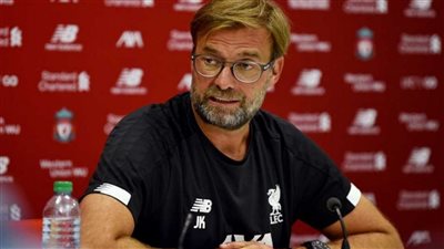 كلوب يعلق على مواجهة برايتون ويكشف موقف روبرتسون من المشاركة