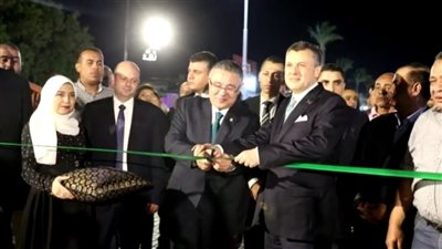 بحضور الوزير والمحافظ.. افتتاح أعمال تطوير أكبر ممشى سياحي الغردقة 