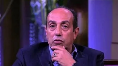 أحمد صيام يعلق على شائعة إصابة الزعيم بالزهايمر 