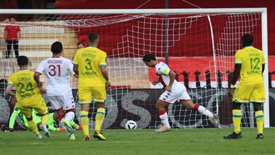 كومباريه يُعلن تشكيل نانت الرسمي لمواجهة فرايبورج في الدوري الأوروبي