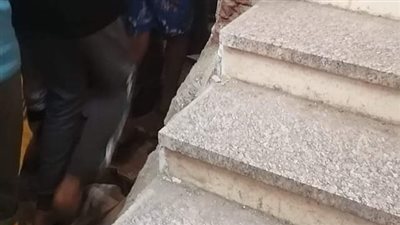 ننشر أسماء المصابات بحادث انهيار سلم مدرسة المعتمدية جزئيا 