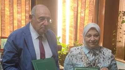 الكهرباء توقع عقدا مع 