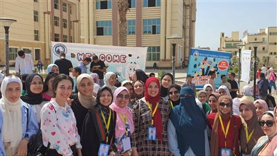 وزير التعليم العالى يستعرض تقريرًا حول انتظام الدراسة بجامعة بني سويف الأهلية