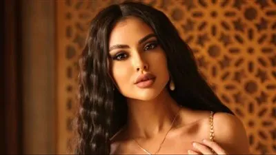 بلوك جديد وإطلالة جريئة من جلد النمر.. مريم حسين تتصدر تريند 