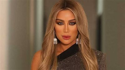 آخرها فوبيا الأماكن الضيقة.. أزمات في حياة مايا دياب بعد تصدرها للتريند