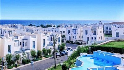 يتميز بالفخامة والرُقي.. “رودس ماونتن فيو الساحل الشمالي” Rhodes Mountain View