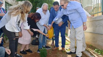 إلهام شاهين برفقة يحي الفخراني 