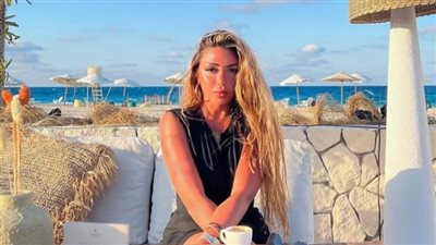 بفستان أسود.. سارة سلامة تبرز أنوثتها في أحدث ظهور لها 