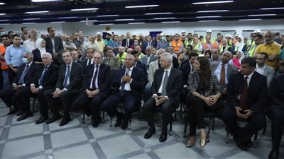 وزير النقل يشهد بدء التشغيل التجريبى لـ4 محطات جدد من الخط الثالث للمترو