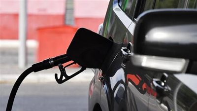 قناة أمريكية: سعر البنزين قد يرتفع مجددا في البلاد بعد قرار 