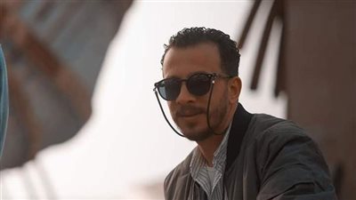 نجوم الفن ينعنون مدير الإنتاج محمد رفعت