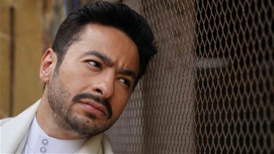 بصورة من الحرم.. حمادة هلال يهنئ جمهوره بمناسبة ذكرى المولد النبوي الشريف