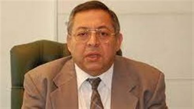 أخصائي نفسي: 