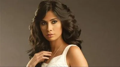 روبي ربة منزل وتمتلك بيوتي سنتر ضمن أحداث فيلم جروب الماميز