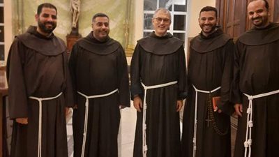 نائب مطران الكنيسة اللاتينية بمصر يلتقي الرئيس العام للرهبنة الفرنسيسكانية بروما