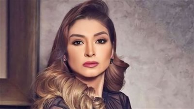 بإطلالة جذابة.. روجينا تخطف الأضواء بأحدث ظهور لها