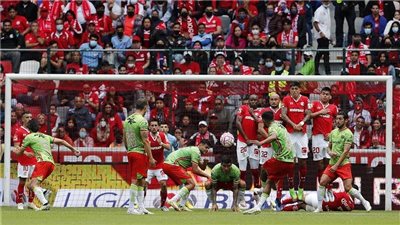 تولوكا وبويبلا يتأهلان لربع نهائي الدوري المكسيكي