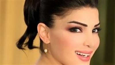 بعد الكشف مرضها.. رامي عياش يواسي دينا حايك 