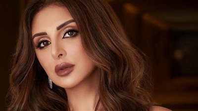 أنغام تشارك جمهورها بصورتها من كواليس الحلقة الأولى من برنامجها الجديد