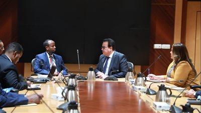 وزير الصحة: مستعدون لدعم الصومال في إنشاء منظومة إسعافية