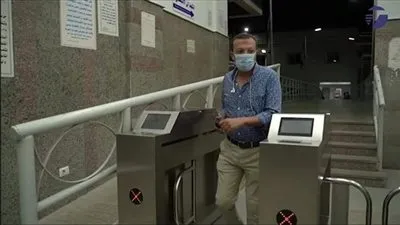 السكة الحديد تناشد الركاب الاحتفاظ بالتذكرة حتى الخروج من محطة الوصول