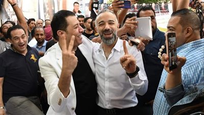 شاهد.. مصطفى كامل ينتظر إعلان نتيجة الانتخابات