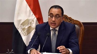 الحكومة توافق على قانون يسمح للمصريين بالخارج استيراد سيارة معفاة من الضرائب