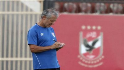 عاجل.. كولر يصدم رباعي الأهلي بقرار ناري 