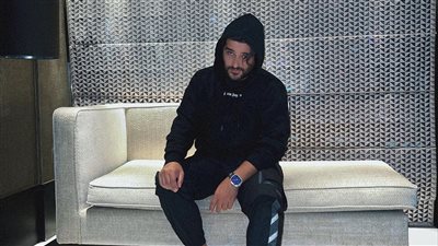 بصور عفوية.. ناصيف زيتون يتألق بأحدث ظهور له