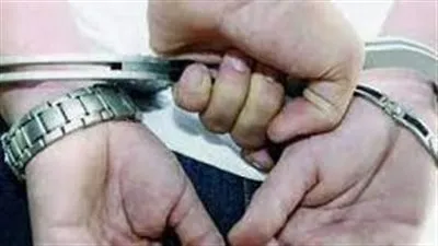 الشهود العيان في واقعة سرقة مسجد بحلوان: الشاب سرق الأكفان والساعات 