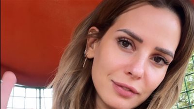 بإطلالة أنيقة.. إيمان العاصي تبهر جمهورها في أحدث ظهور لها 