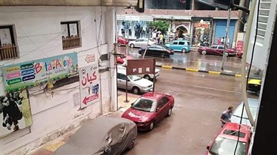 هطول أمطار على شوارع الإسكندرية