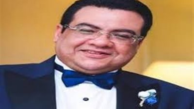 أحمد رمضان سكرتير نقابة المهن الموسيقية يتهم مصطفي كامل بالغير قانونية 