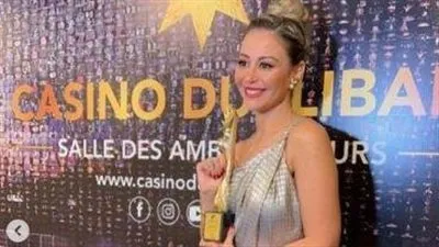 أزمة شيرين عبد الوهاب.. منة شلبي: 