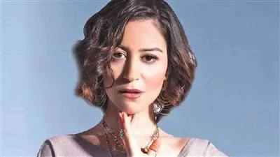 سعيدة لتكريمي.. منة شلبي تعبر عن سعادتها بفوزها بجائزة موريكس دور لـ أفضل ممثلة عربية