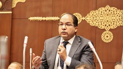 برلماني: صندوق هيئة قناة السويس يعزز من فرصة التحول لأكبر مركز للتجارة العالمية 