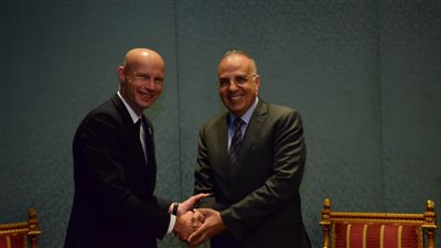 وزير الري يلتقى المبعوث الهولندي الخاص للمياه لمتابعة أعمال لجنة المياه المصرية الهولندية