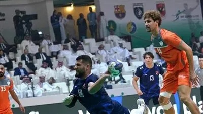 عاجل.. الأهلي يفوز على مضر السعودي في مونديال اليد 