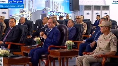 السيسي: 4 مليارات جنيه حجم استثمارات مشروع الرمال السوداء (فيديو)