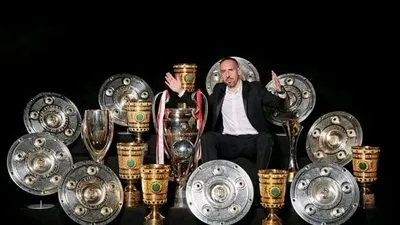 اعتزال فرانك ريبيري.. 25 بطولة تزين مسيرة نجم الديوك الفرنسية 