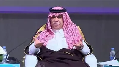 وزيرُ الإعلام المكلَّف يعقدُ اجتماعاتٍ مع الأمين العام لمنظمة التعاون الإسلامي