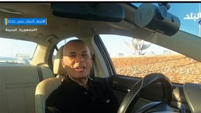 شاهد.. أحمد موسى يقود تاكسي في شرم الشيخ