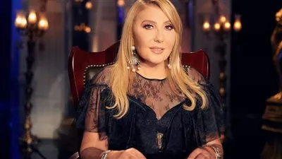 نادية الجندي تعلق على فوز الفنان أشرف زكي في انتخابات نقابة المهن التمثيلية للمرة الخامسة