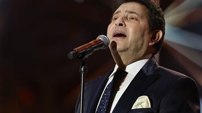 هاني شاكر يحتفل بفوز المنتخب المغربي على كندا