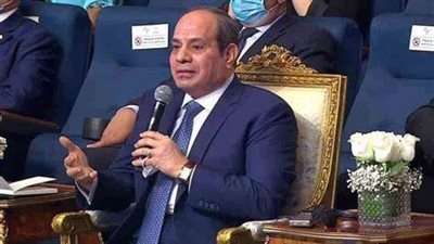 السيسى: 25 ألف ساعة عمل دون توقف للإسراع والانتهاء من المشاريع الحيوية