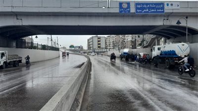 سقوط أمطار على شوارع وسط الإسكندرية (صور)