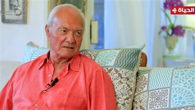 يوسف فوزي يكشف تفاصيل مؤثرة عن حياته ويروي قصة ضربه أحمد زكي 