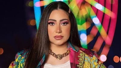 بإطلالة مثيرة.. بوسي تخطف الأنظار بأحدث ظهور لها