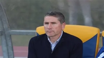 جاريدو يعلن قائمة الإسماعيلي لمواجهة سموحة بالدوري 